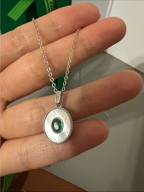 925 Silver Emerald Mother of Pearl Necklace